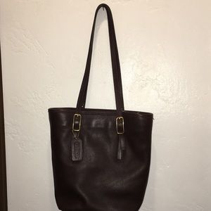 Vintage coach chocolate leather handbag mint